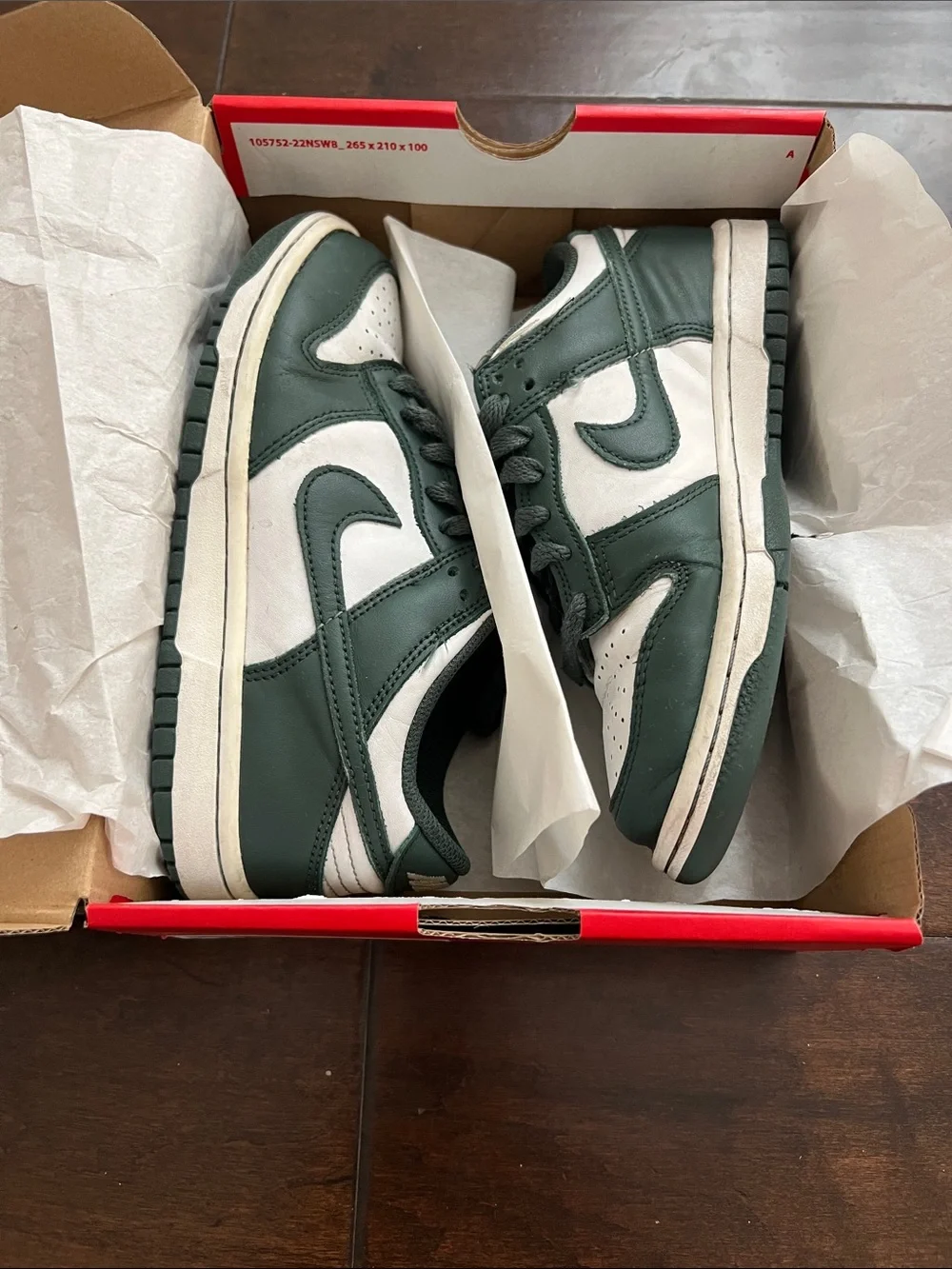 Nike Kids Green and White Low-Top Sneakers 5Y